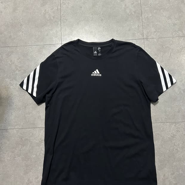 아디다스  오리지널 미드로고 코튼 숏슬리브  티셔츠  105size  