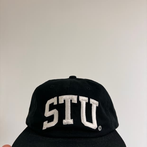 스투시 스투 stu 아치 캡 (블랙)