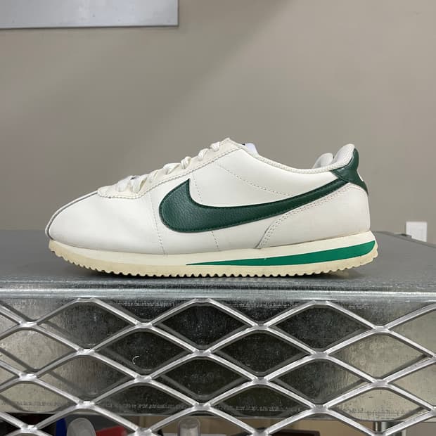나이키 코르테즈 골지 그린 앤 말라카이트 250