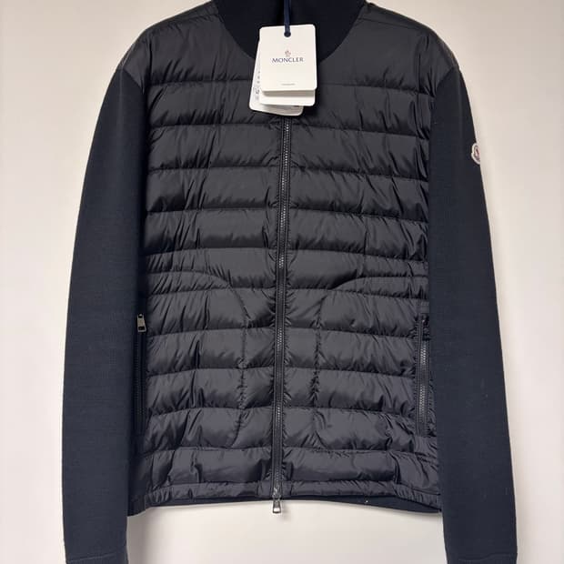 [당일배송/새상품급] 몽클레어 김현우 트리콧 니트패딩 블랙 L size