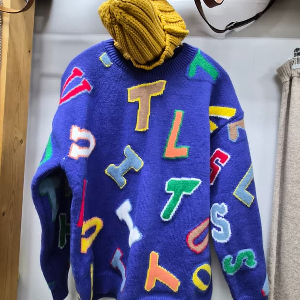 제이드쇼룸 레터링니트