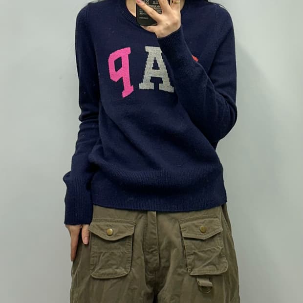 Gap 갭 빅로고 네이비 니트