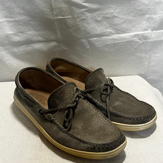 [TOD'S] 토즈 오리지널 스웨이드 모카신 로퍼 다크브라운 (250-2