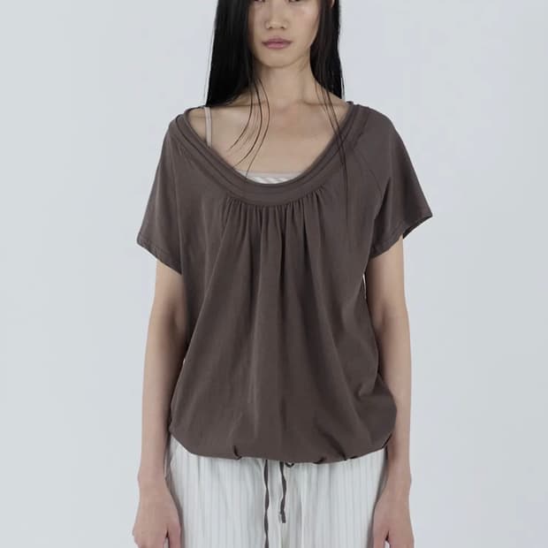 Cerric Round Drawstring Hem Top Brown 세릭