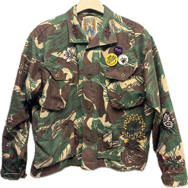 데우스 아힘사 카모 자켓