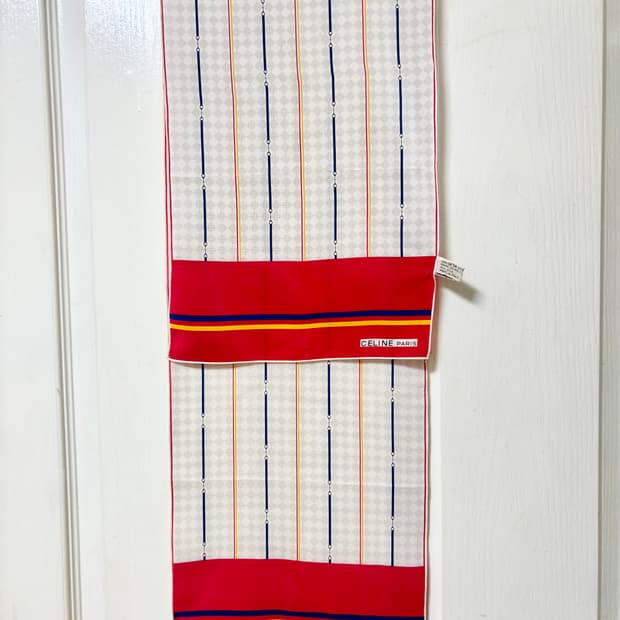 셀린느 실크 스카프 이탈리아산