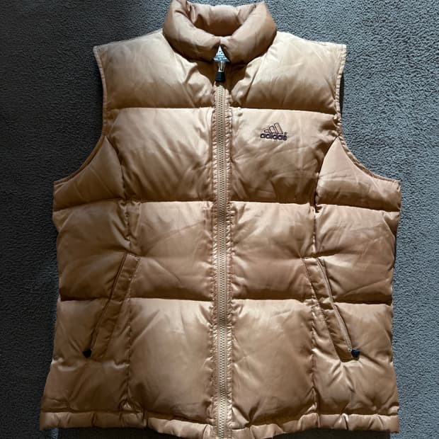 아디다스 올드스쿨 패딩 베스트 처분 