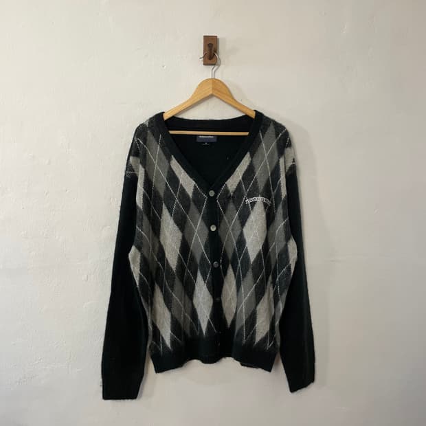 디스이즈네버댓 버튼 가디건 