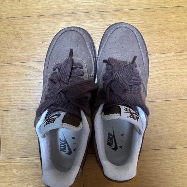 나이키 에어포스 카카오 와우