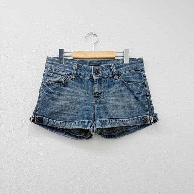 빈티지 지퍼 디테일 데님 숏 팬츠