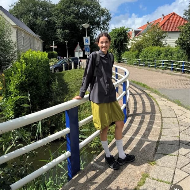 (택O) 페스토 올리브 미디 스커트