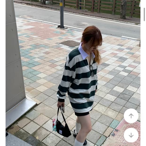에이블리 남여공용 루즈핏 스트라이프 카라 티셔츠 (새상품)