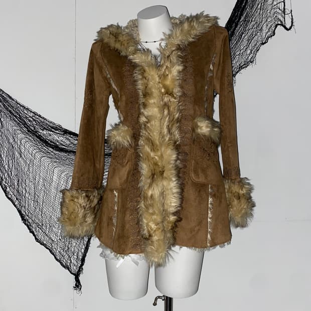 ꒰ঌ 히피 그런지 벨벳 자수 퍼 자켓 ໒꒱