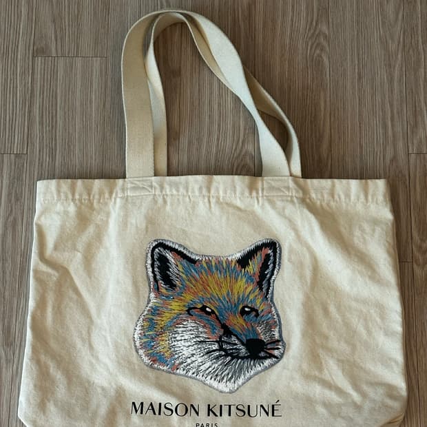 메종키츠네 토트백