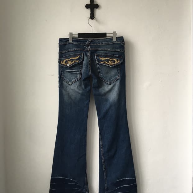 Back pocket point denim boots cut pants