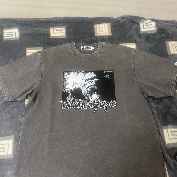 베이프 릴렉스핏 반팔 M 사이즈 그레이 판매합니다