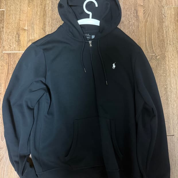 폴로 후드집업