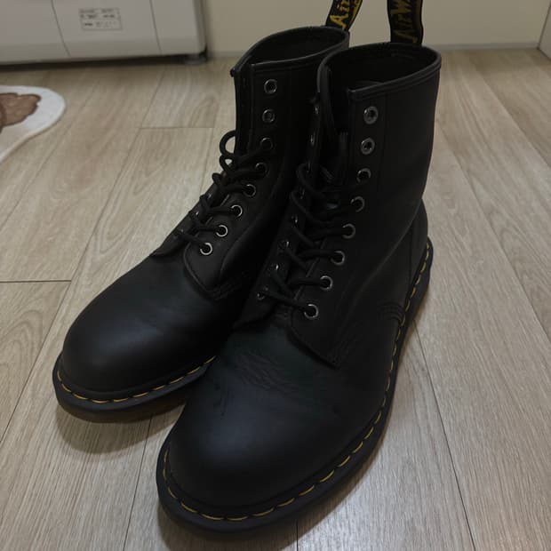 닥터마틴 1460 나파 레이스업 부츠