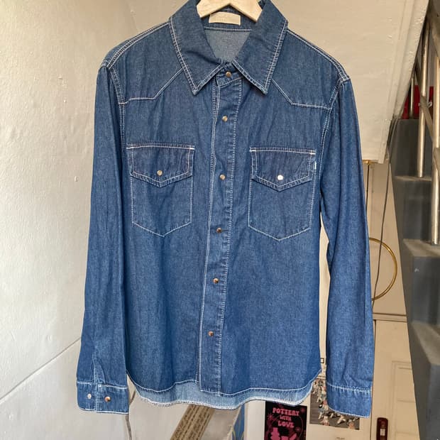 웨스턴 똑딱이 단추 데님 셔츠