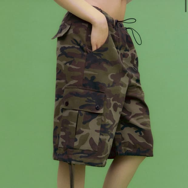 론론 카고 하프 팬츠 카모