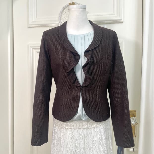 brown dot ruffle jacket(size-40)