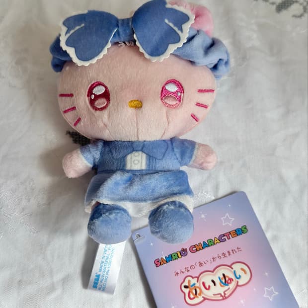 산리오 헬로키티 아이누이 하트 눈망울 블루 원피스 인형