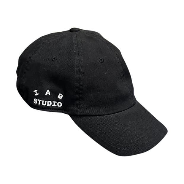 아이앱 스튜디오 사이드 로고 볼캡 모자