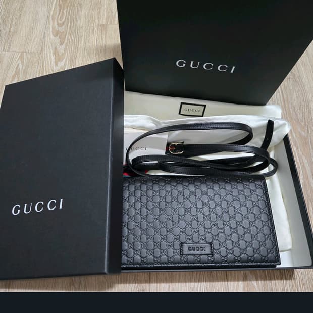 구찌 미니 크로스백 미사용