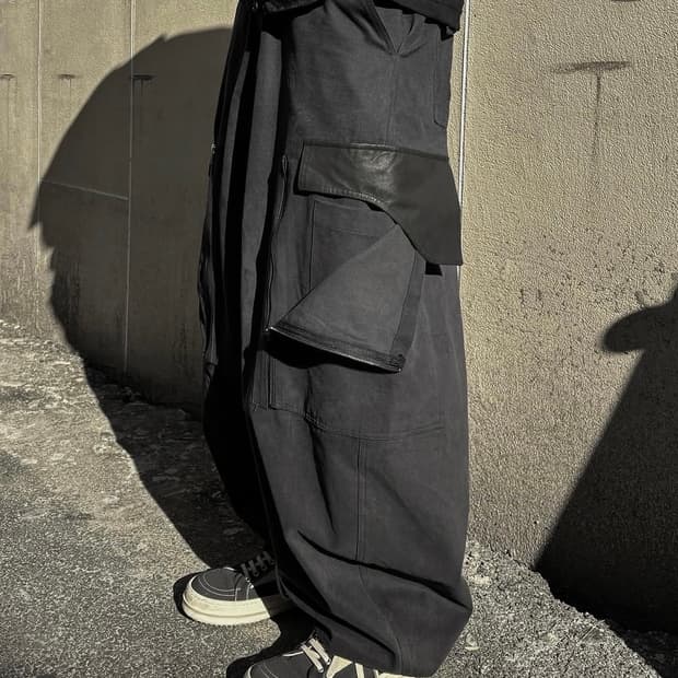 뉴치프시크 디피 오버랩 카고 와이드 팬츠 차콜