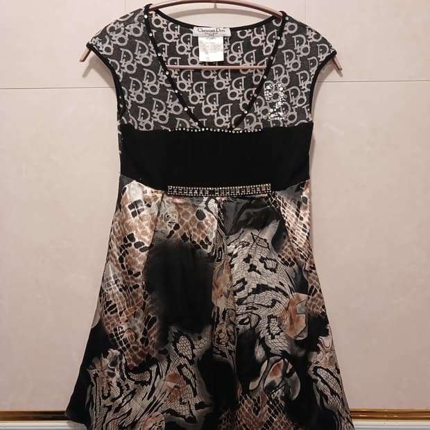 크리스찬 디올 정품 여성 나시 38 사이즈