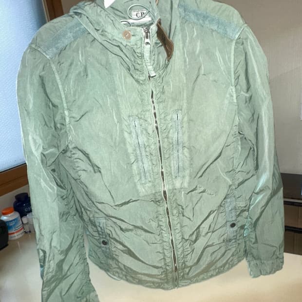 CP컴퍼니 민트그린 바람막이 자켓