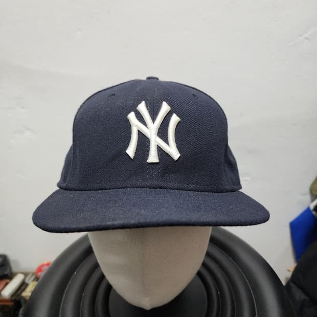 MLB x 뉴욕양키즈 뉴에라 네이비 볼캡 