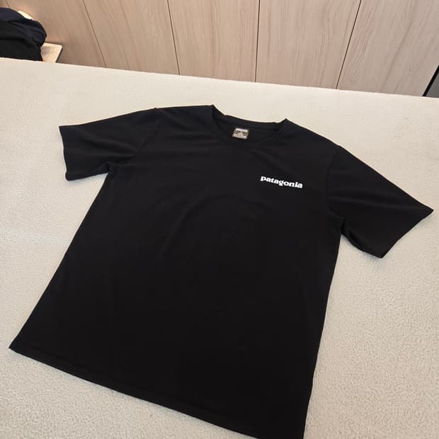 파타고니아 블랙 반팔 티셔츠 3XL