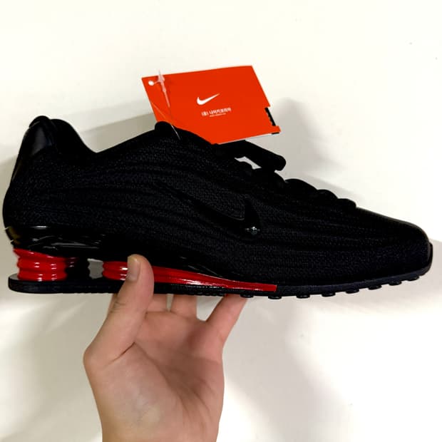 (255,260)(새상품)나이키 스니커즈 샥스 z 블랙 유니버시티 레드