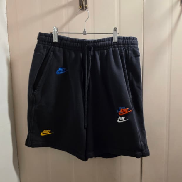30인치 나이키 프렌치 테리 쇼츠 블랙