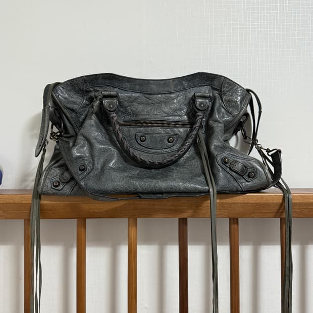 발렌시아가 모터 시티백 m 최종가