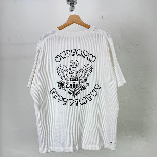 유니폼 익스페리먼트 화이트 와플 하프 티셔츠