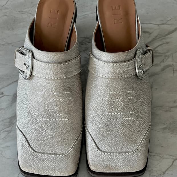 RIE 웨스턴 클로그 뮬 245사이즈