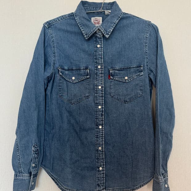 Levi’s 여성 웨스턴 데님 셔츠