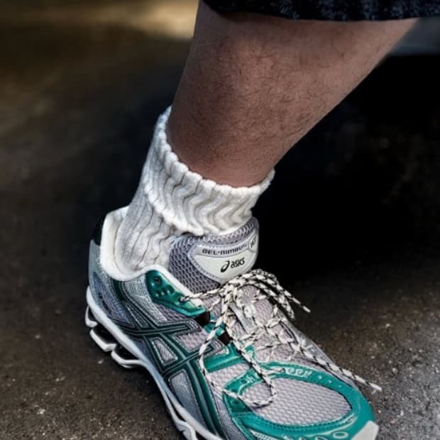 [275]아식스 젤님버스10.1 토모 실버그린메탈릭 TOMO 