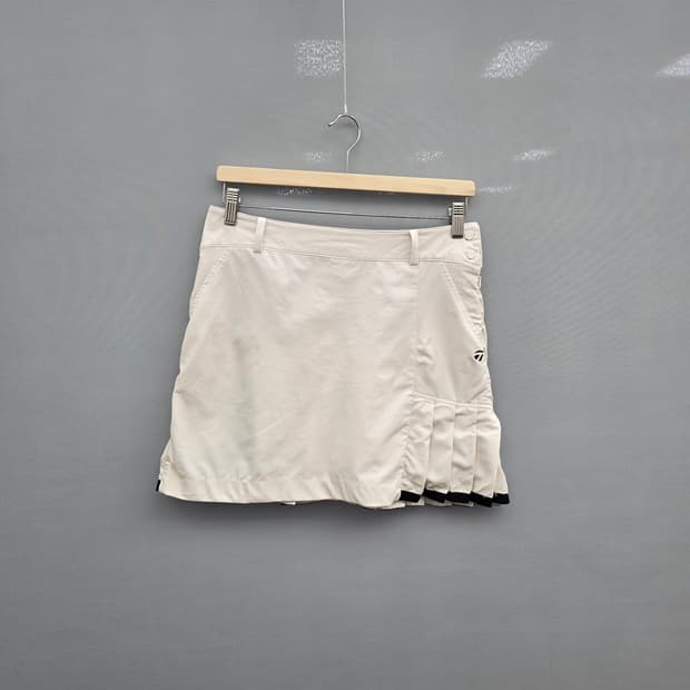 테일러메이드 골프 스커트 베이지