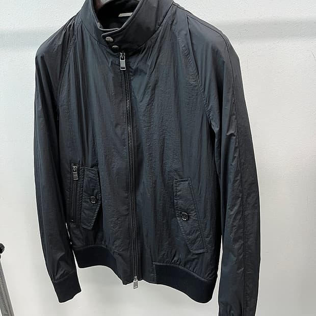 100) 휴고보스 나일론 패커블 블루종 