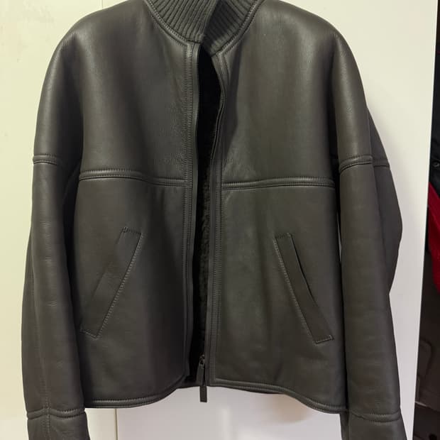 벨루티 양가죽 무스탕