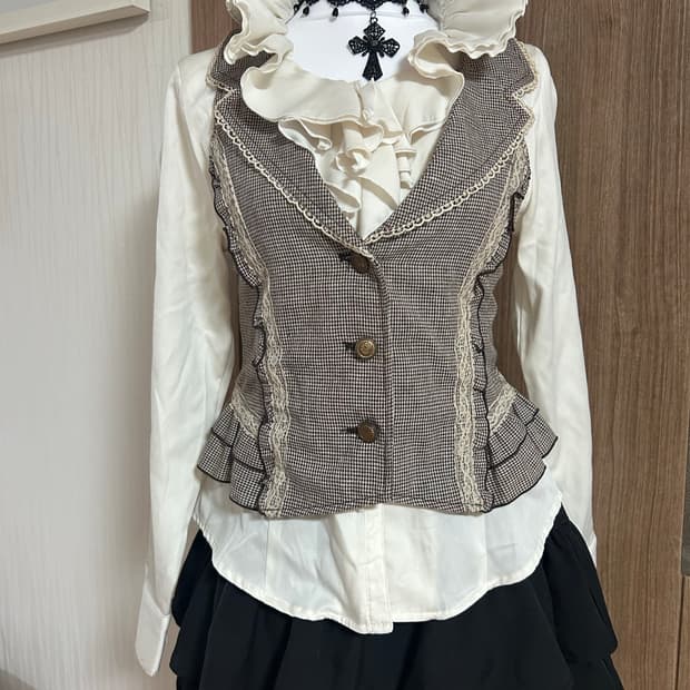 고스로리고딕공겜여주라떼갸루로맨틱 프릴블라우스 엑시즈팜 베스트 세트