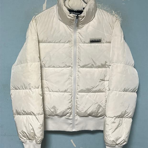 캘빈클라인 여자 다운 숏패딩 봄버 캐주얼 L 100 77