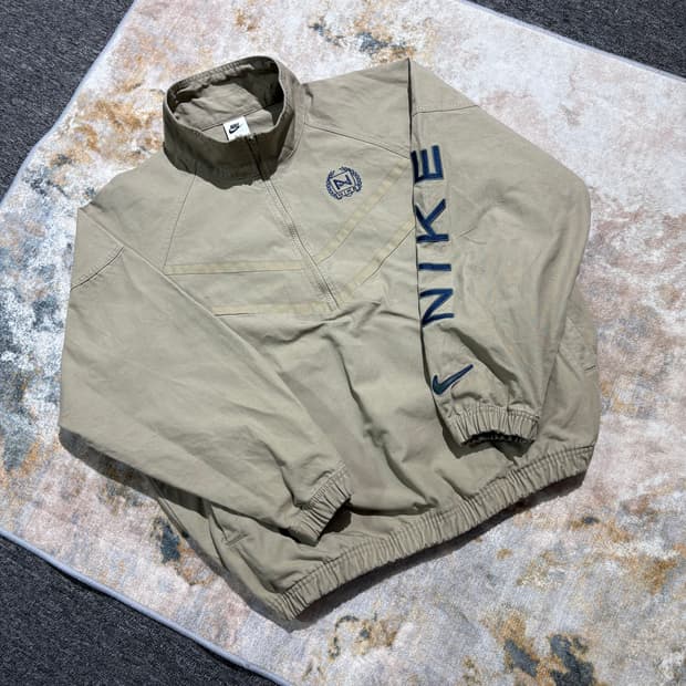 나이키 올드스쿨 빅로고 반집업 자켓