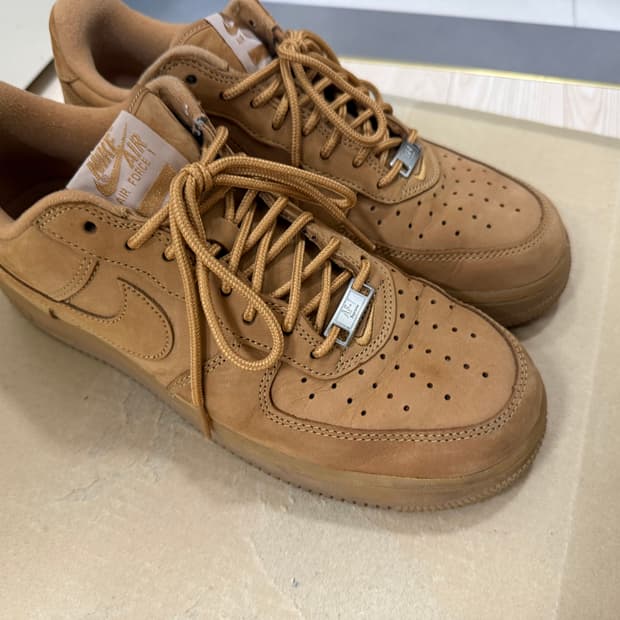 Nike x Supreme Air Force 1 Low Flax 275