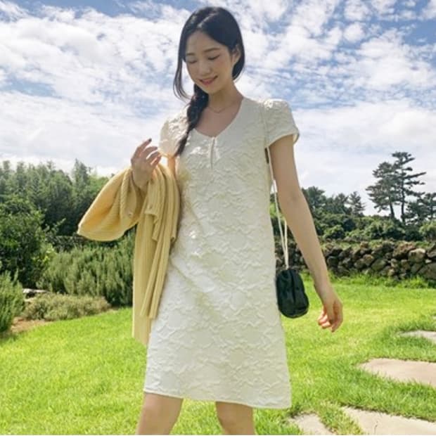 프롬비기닝(From Beginning) 엠보원피스 55