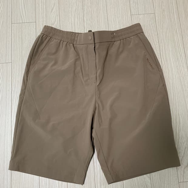 몽벨 기능성 반바지 