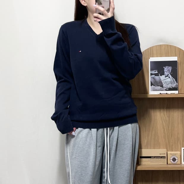 [정품] 타미 네이비 브이넥 니트 [ S ]